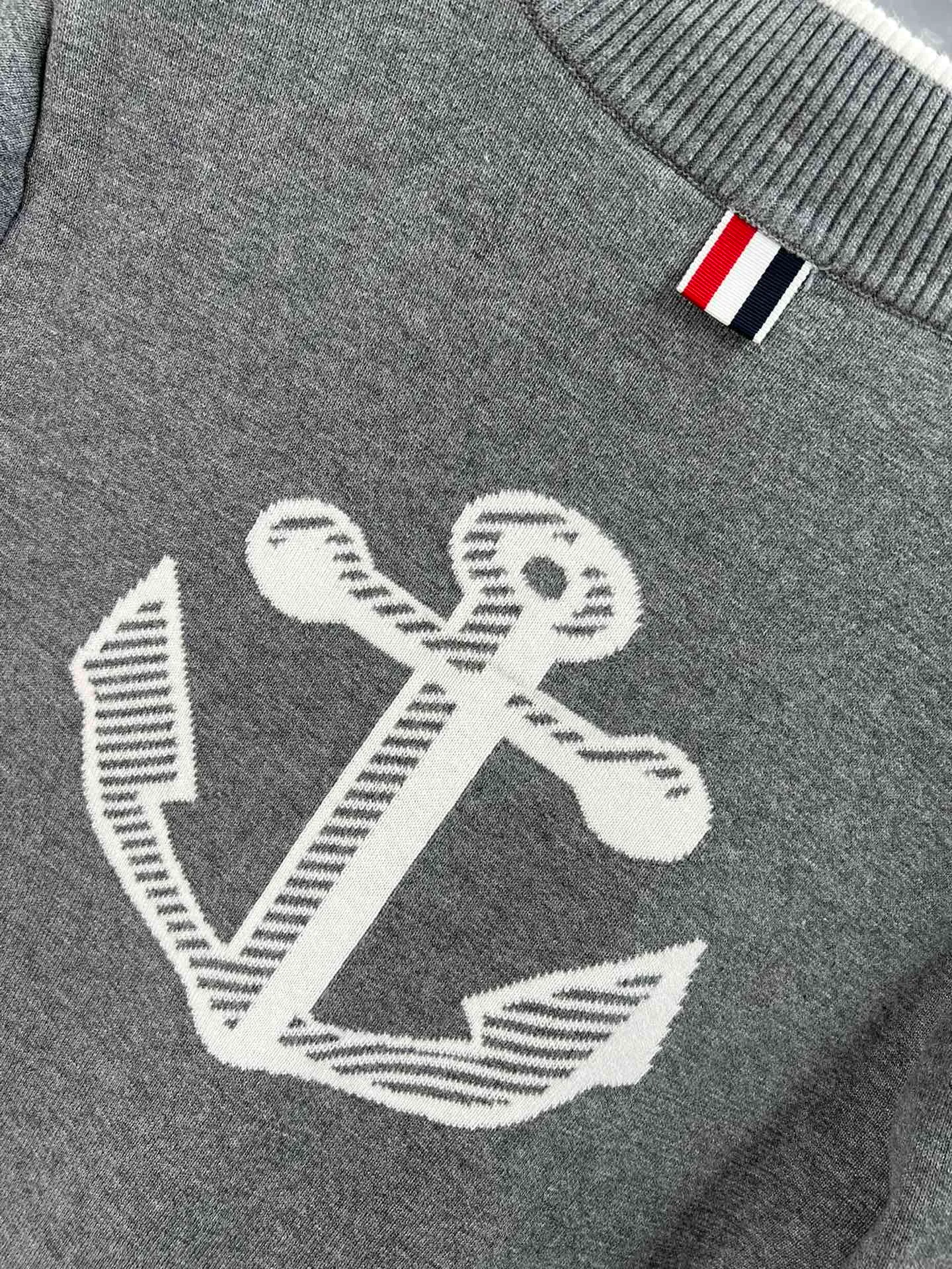 TB 23/FW ， 38 Gray stoll LOGO ：Gray Navy Blue size(1 2 3 4)